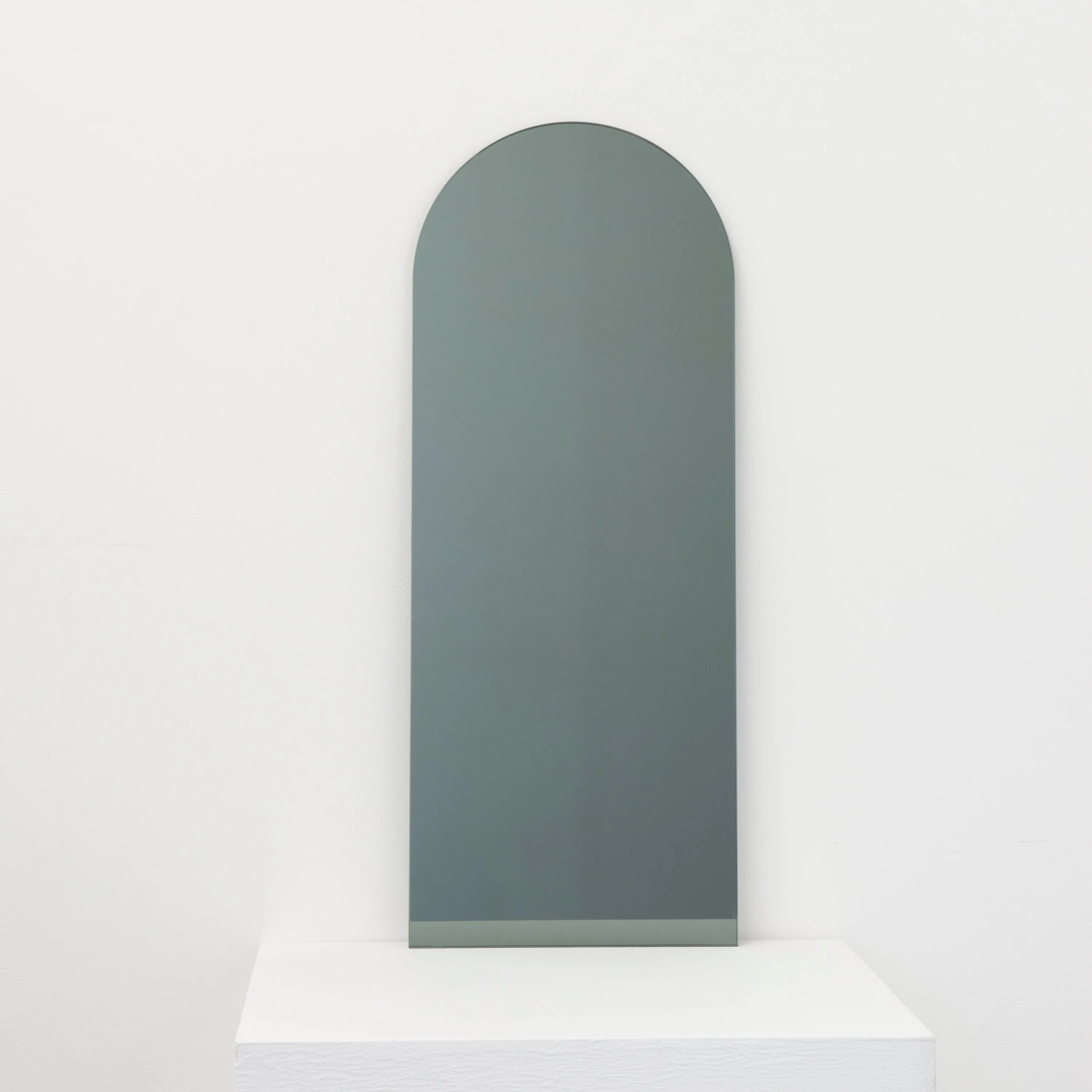 Arcus™ Arched Minimalist Frameless Mirror with a Floating Effect