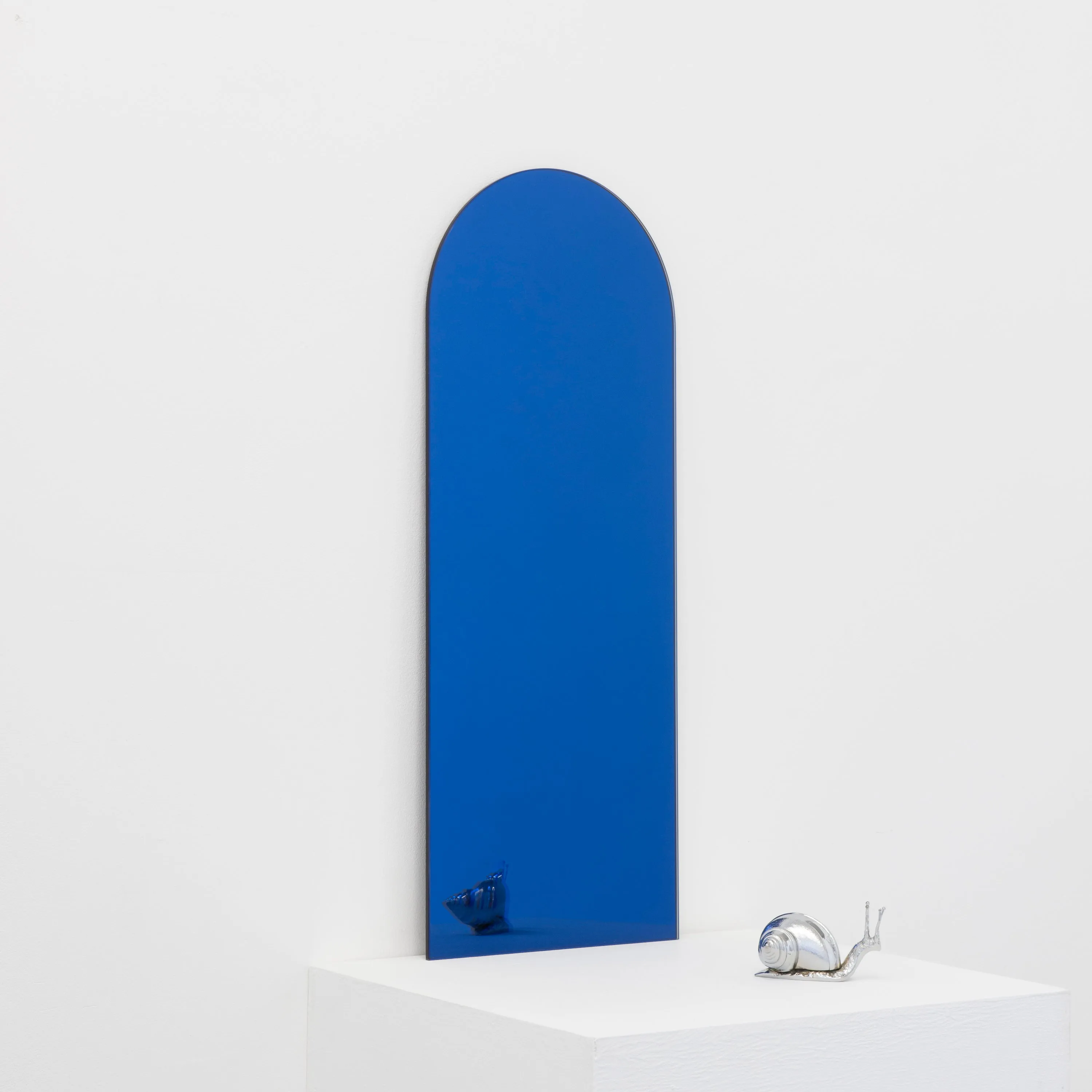 Arcus™ Arched Minimalist Frameless Mirror with a Floating Effect