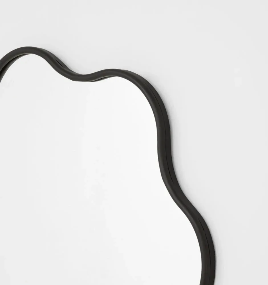 Elina Mirror
