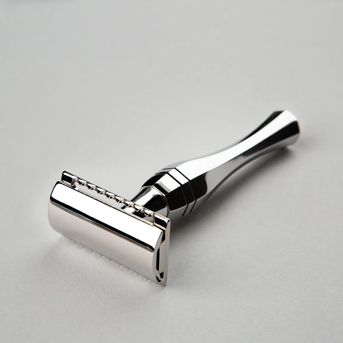 'Line of Kings' Eltham Stainless Steel Safety Razor