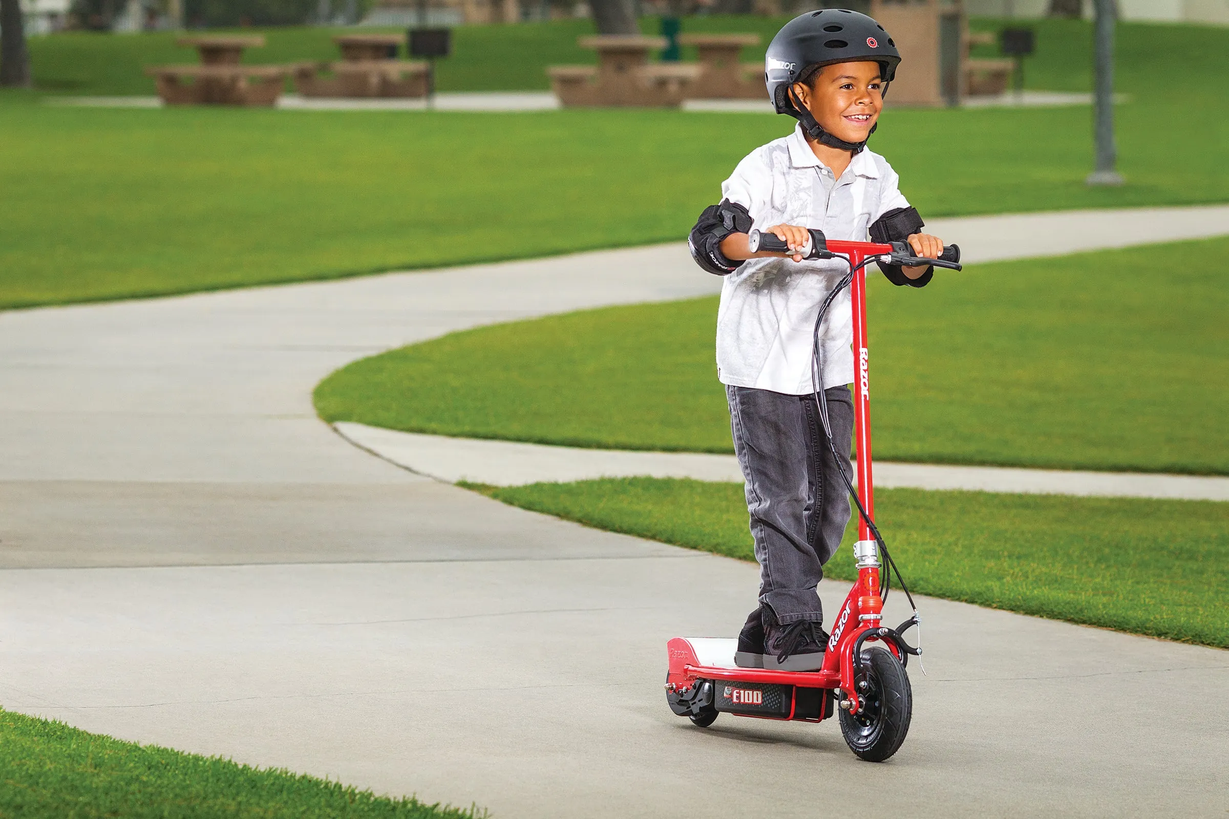 Razor E100 Electric Scooter USED GOOD CONDITION - PICKUP