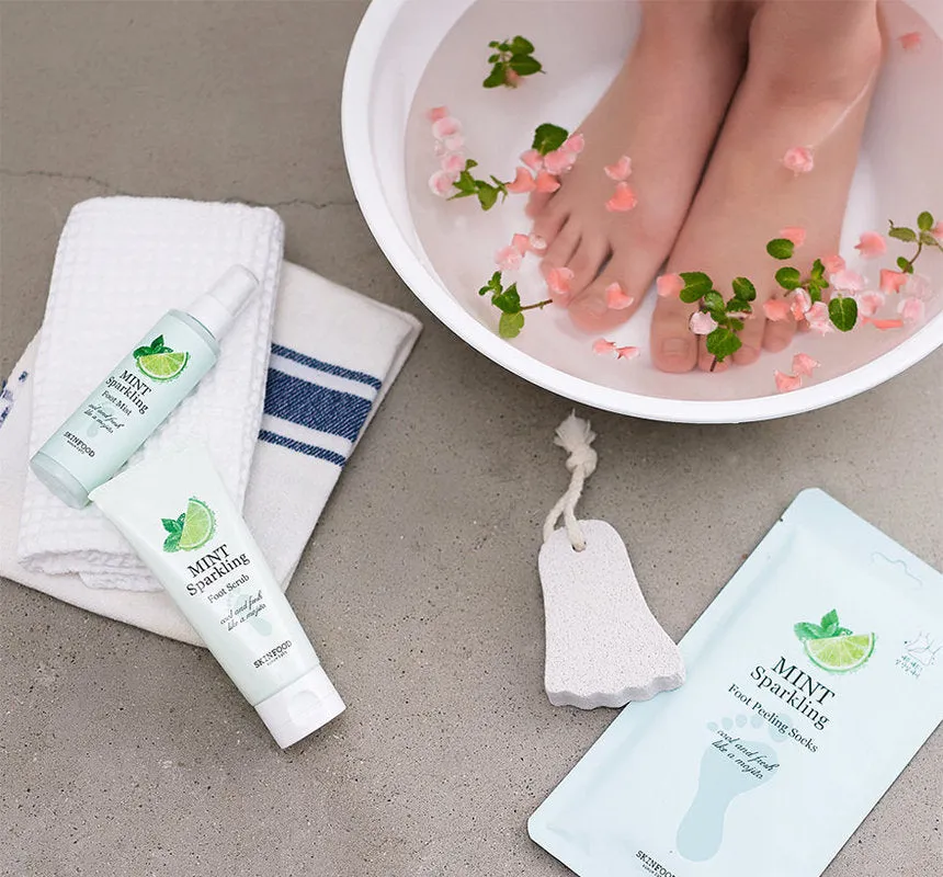 SKINFOOD Mint Sparkling Foot Peeling Socks جوارب مقشرة للقدم